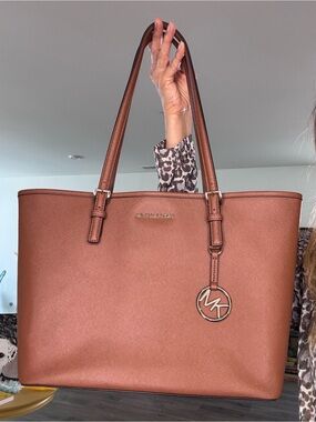 Michael Kors Jet Set travel tote in luggage brown saffiano leather
